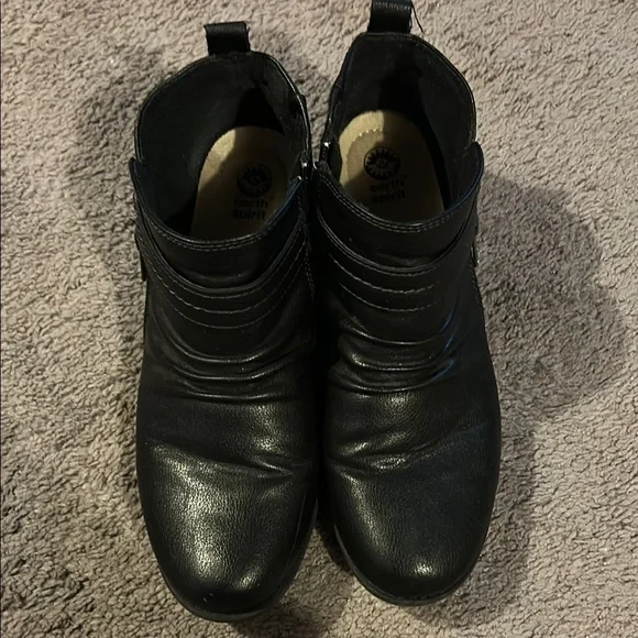Black Leather Ankle Boots - Picture 2 of 2
